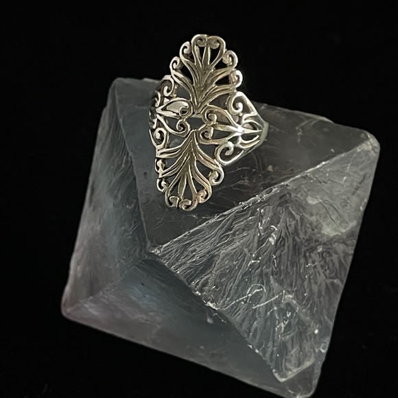 Sterling Silver Filigree Carved Ring - Picture 1 of 5